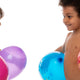 Bambini senza costume al mare: si o no?