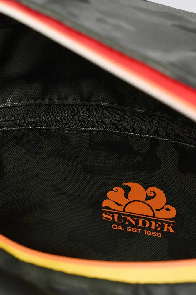  AM237J153 GREEN SUNDEK 