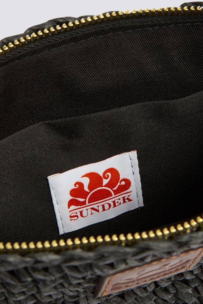  AW740 BLACK SUNDEK 