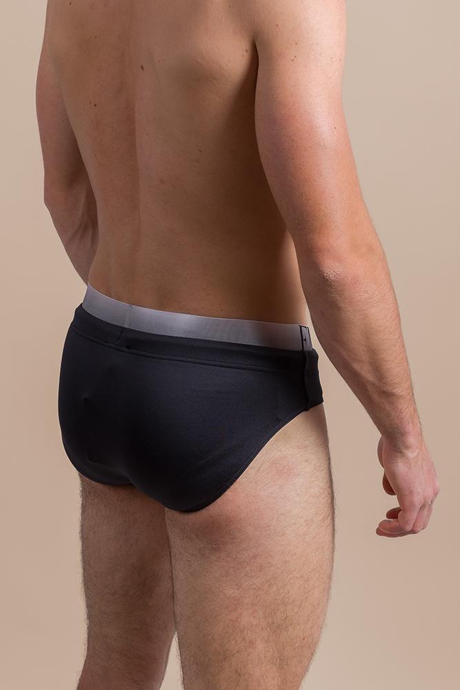 EM000582 AF20432 UC001 EMPORIO ARMANI 