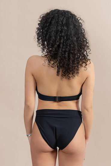 16 A TIANN TOBAGO NERO PAIN DE SUCRE 