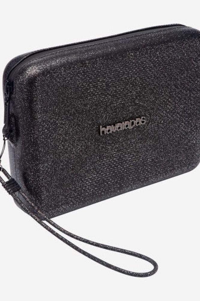  BEACH NECESSAIRE 3 BEACH HAVAIANAS 